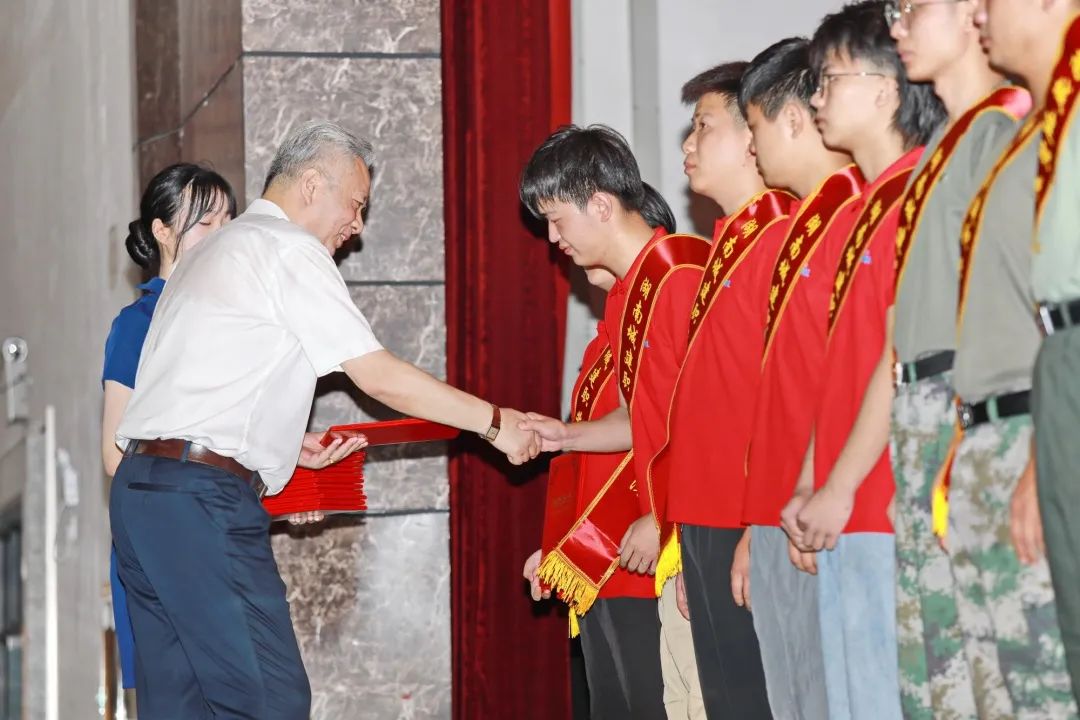 我院隆重举行2022届学生毕业典礼3
